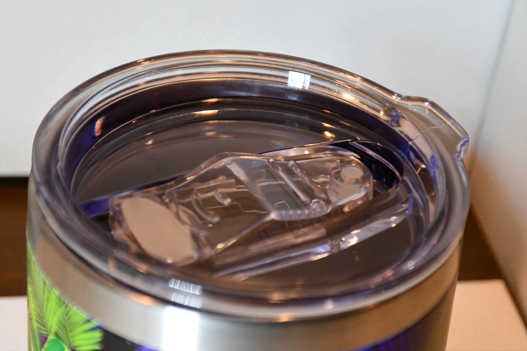 20oz Double-Wall Stainless Steel Tumbler – Venezuela-Inspired Design.