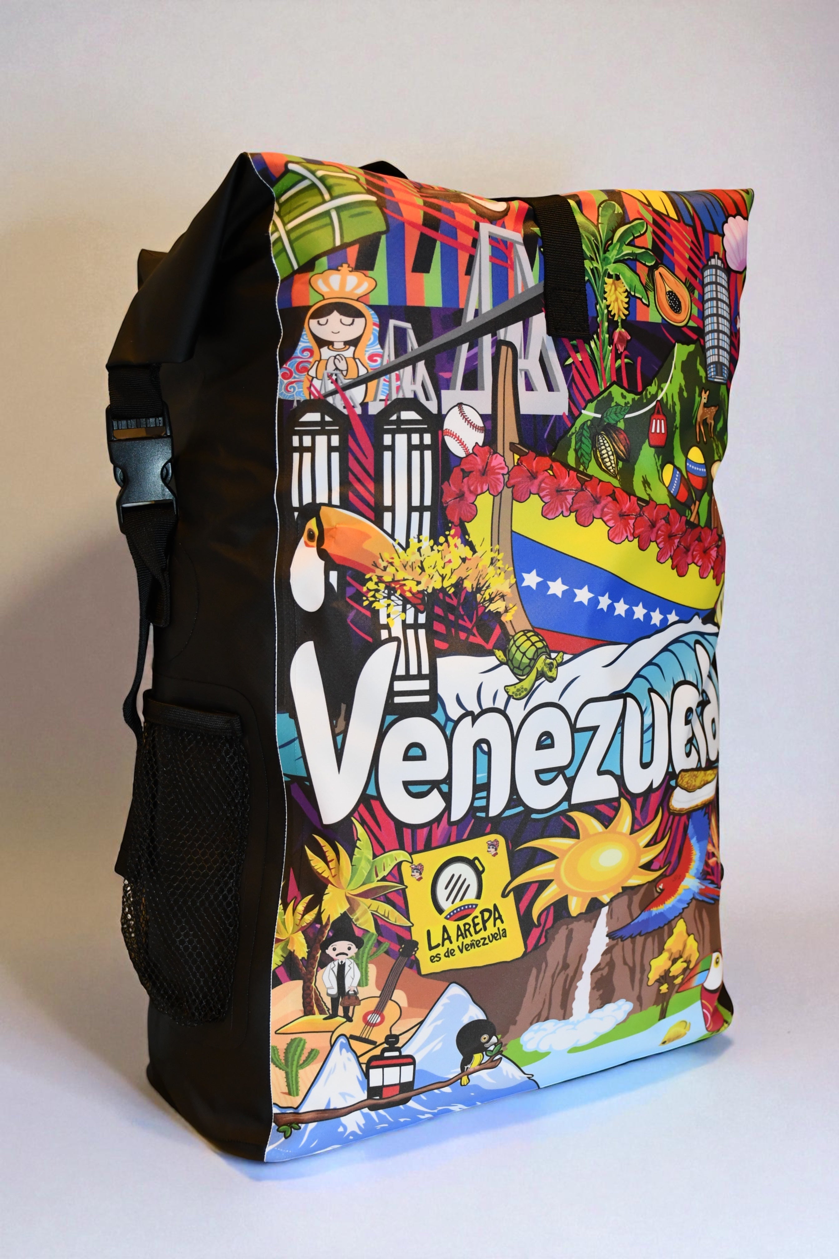 Waterproof BackBack 35L  – Venezuela-Inspired Design.