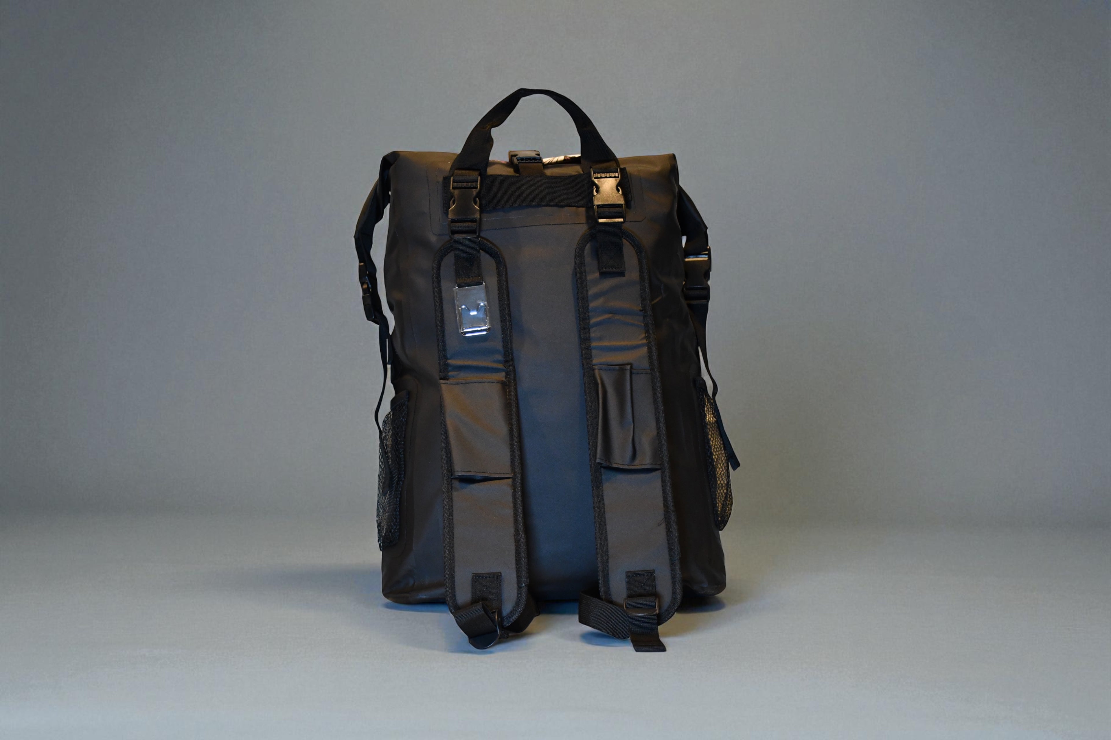 Waterproof BackBack 35L  – Venezuela-Inspired Design.